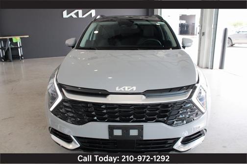 2024 Kia Sportage SX w/ SynTex, Navigation, Sunroof,