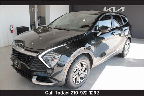2024 Kia Sportage Hybrid LX w/ Keyless Entry, Rear Camera,
