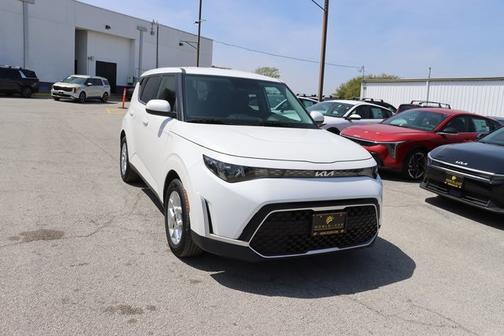 2023 Kia Soul LX w/ Tech Pkg, Rear Camera, Keyless