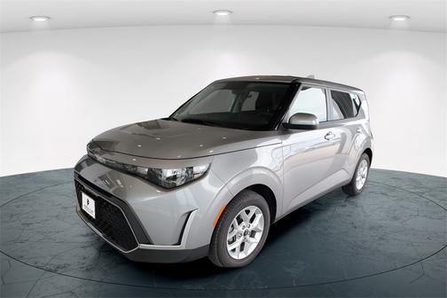 2024 Kia Soul LX w/ Tech Pkg, Keyless Entry,