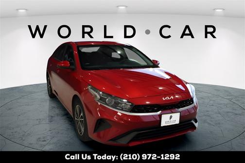 2024 Kia Forte LXS w/ Keyless Entry, Lane Assist,