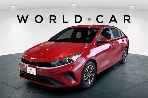 2024 Kia Forte LXS w/ Keyless Entry, Lane Assist,