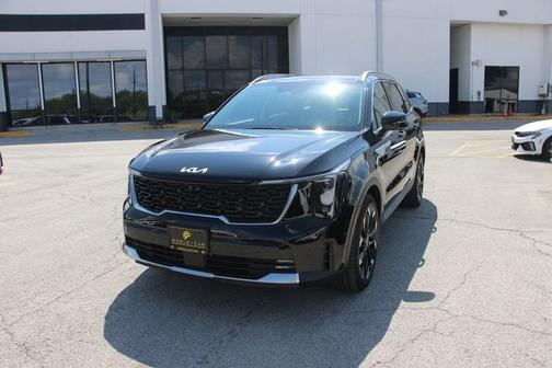 2024 Kia Sorento SX w/ SynTex, 3rd Row, Rea Captains