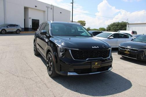 2024 Kia Sorento SX w/ SynTex, 3rd Row, Rea Captains