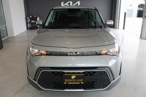 2024 Kia Soul LX w/ Tech Pkg, Lane Assist, Collision