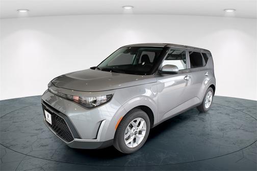 2024 Kia Soul LX w/ Tech Pkg, Lane Assist, Collision
