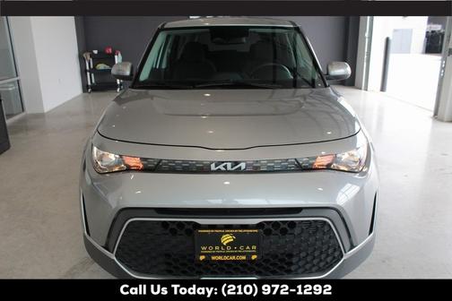 2024 Kia Soul LX w/ Tech Pkg, Lane Assist, Collision