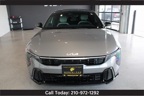 2025 Kia K4 GT-Line w/ Premium Pkg, Sunroof Pkg,