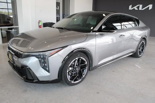 2025 Kia K4 GT-Line w/ Premium Pkg, Sunroof Pkg,