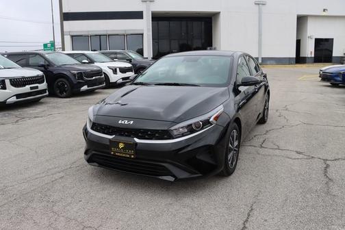 2024 Kia Forte LXS w/ Tech Pkg, Lane Assist, Keyless