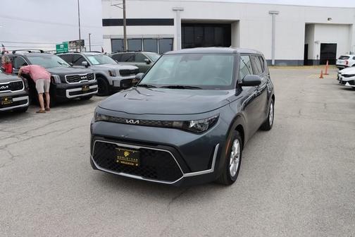 2023 Kia Soul LX w/ Tech Pkg, Rear Camera, Keyless