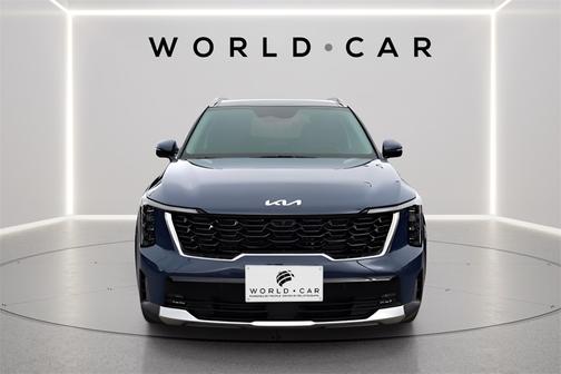 2024 Kia Sorento SX w/ SynTex, 3rd Row, Rear Captains