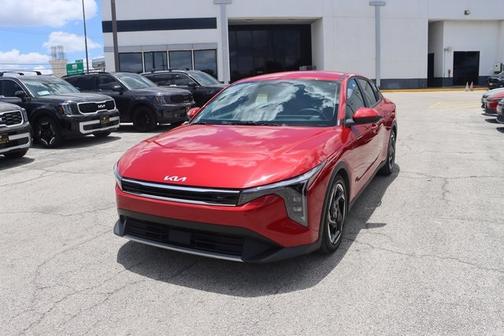 2025 Kia K4 EX w/ Wireless Charger, Remote Start,