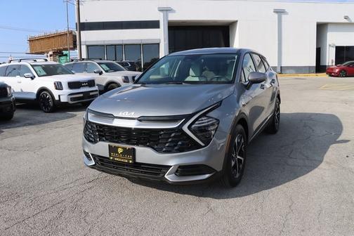 2024 Kia Sportage EX w/ SynTex, Navigation, Heated