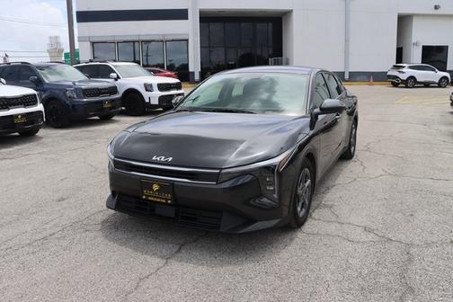 2025 Kia K4 LXS w/ Lane Assist, Heated Mirrors,