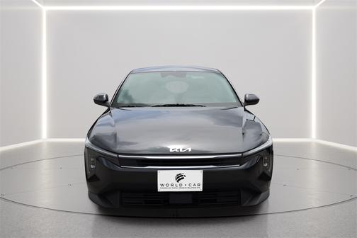 2025 Kia K4 LXS w/ Lane Assist, Heated Mirrors,