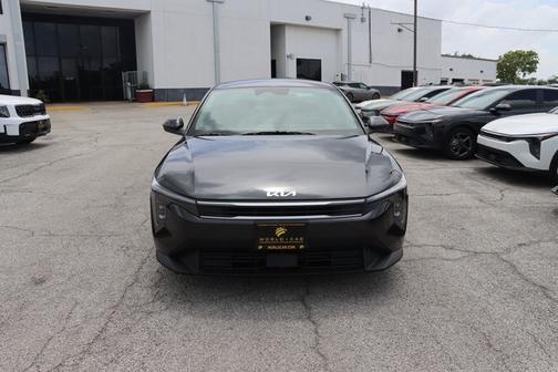 2025 Kia K4 LXS w/ Lane Assist, Heated Mirrors,