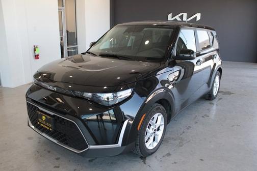 2023 Kia Soul LX w/ Tech Pkg, Rear Camera, Keyless