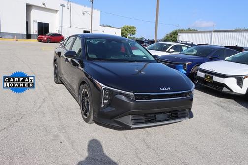 2025 Kia K4 EX w/ Wireless Charger, Remote Start,
