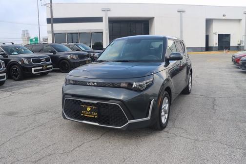 2024 Kia Soul LX w/ Tech Pkg, Keyless Entry, Rear