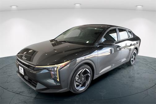 2025 Kia K4 EX w/ Remote Start, Wireless Charger,