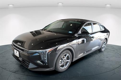 2025 Kia K4 LXS w/ Remote Start, Heated Mirrors,