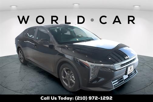 2025 Kia K4 LXS w/ Remote Start, Heated Mirrors,