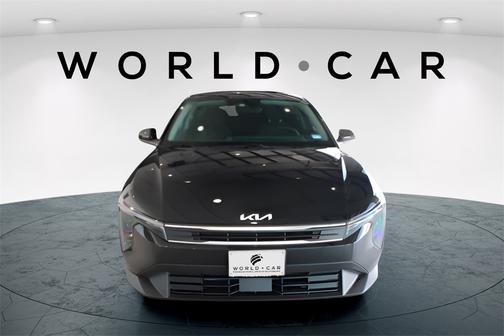 2025 Kia K4 LXS w/ Remote Start, Heated Mirrors,