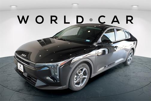 2025 Kia K4 LXS w/ Remote Start, Heated Mirrors,