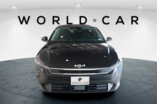 2025 Kia K4 LXS w/ Remote Start, Heated Mirrors,