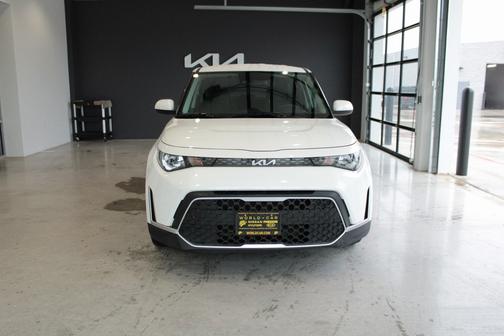 2024 Kia Soul LX w/ Tech Pkg, Rear Camera, Keyless