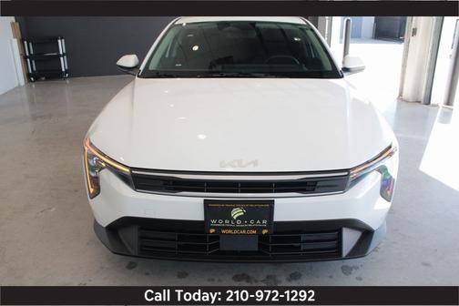 2025 Kia K4 LXS w/ Remote Start, Heated Mirrors,