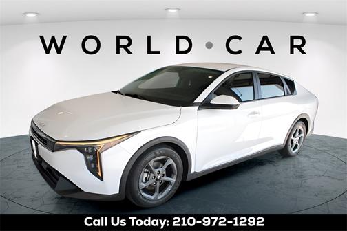 2025 Kia K4 LXS w/ Remote Start, Heated Mirrors,