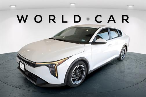 2025 Kia K4 EX w/ Remote Start, Wireless Charger,