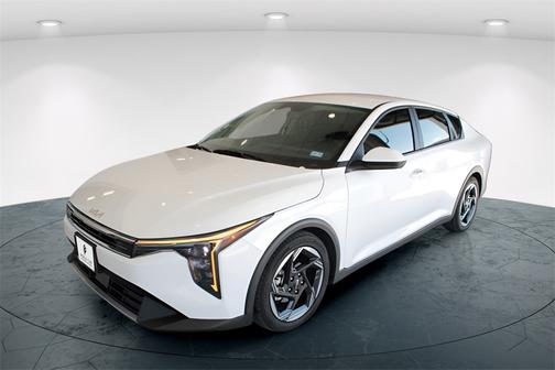2025 Kia K4 EX w/ Remote Start, Wireless Charger,