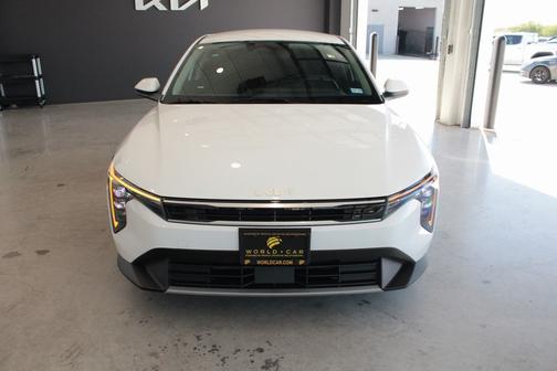 2025 Kia K4 EX w/ Remote Start, Wireless Charger,