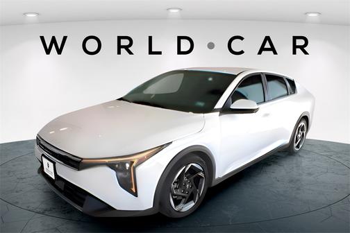 2025 Kia K4 EX w/ Remote Start, Wireless Charger,