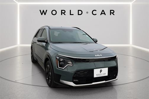 2024 Kia Niro EV Wave w/ SynTex, Navigation, Sunroof,