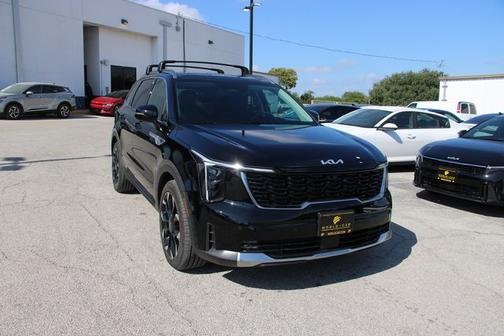 2024 Kia Sorento SX w/ SynTex, 3rd Row, Rear Captains