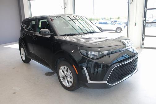 2023 Kia Soul LX w/ Tech Pkg, Rear Camera, Keyless