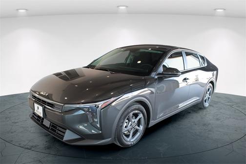 2025 Kia K4 LXS w/ Remote Start, Heated Mirrors,