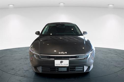 2025 Kia K4 LXS w/ Remote Start, Heated Mirrors,