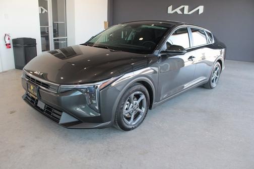2025 Kia K4 LXS w/ Remote Start, Heated Mirrors,