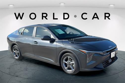 2025 Kia K4 LXS w/ Remote Start, Heated Mirrors,