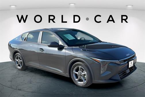 2025 Kia K4 LXS w/ Remote Start, Heated Mirrors,