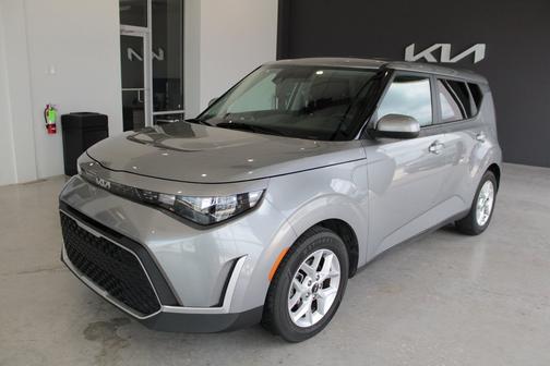 2023 Kia Soul LX w/ Tech Pkg, Rear Camera, Keyless