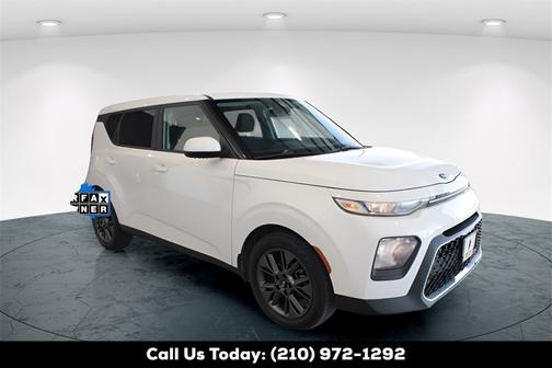 2021 Kia Soul S w/ Wheel Pkg, Keyless Entry, Lane