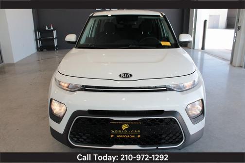 2021 Kia Soul S w/ Wheel Pkg, Keyless Entry, Lane