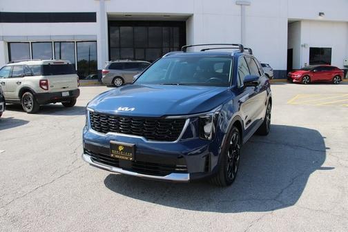 2024 Kia Sorento SX w/ SynTex, 3rd Row, Rear Captains