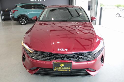 2023 Kia K5 LXS w/ Keyless Entry, Remote Start,